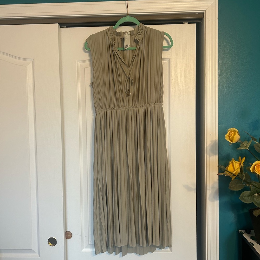 Elegant Pleated Gray Dress